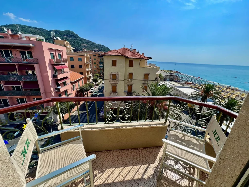 Matrimoniale balcone vista mare laterale Matrimoniale balcone vista mare laterale