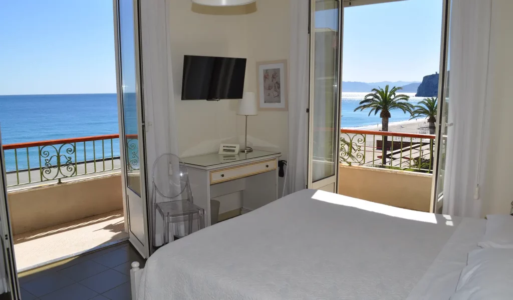 Matrimoniale balcone Vista Mare Matrimoniale balcone Vista Mare